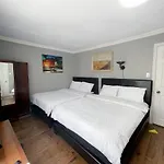 Niagara Fall Holiday Home - Close To The Fall, 3 Mins Drive